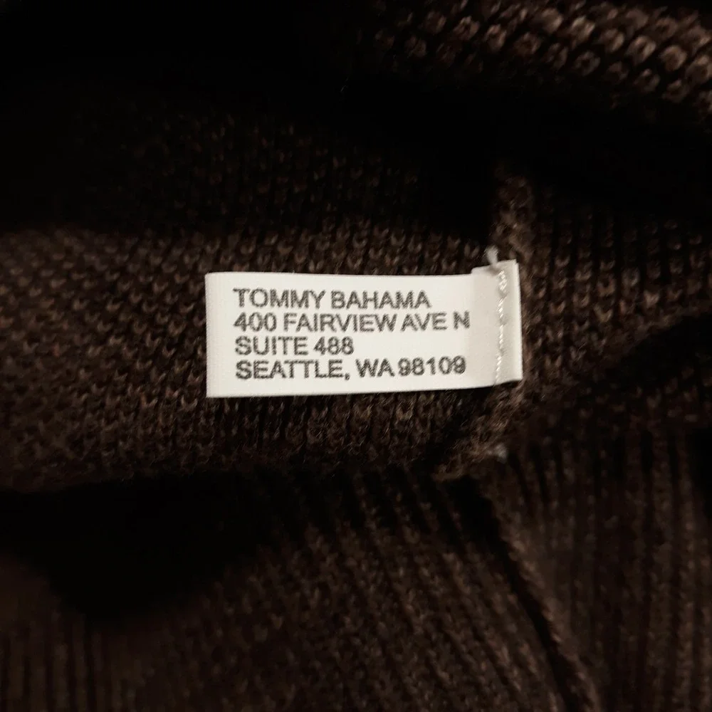 Tommy Bahama good used